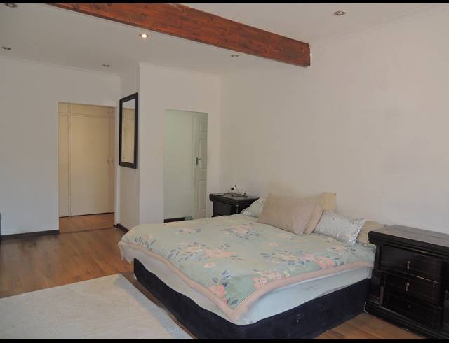 4 BEDROOM HOUSE FOR SALE IN STRUBENSVALLEI